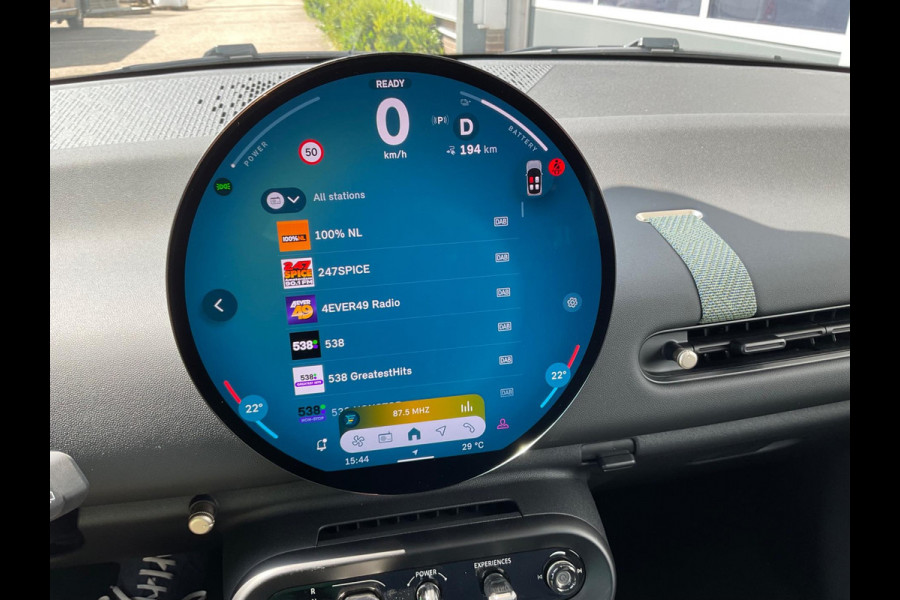 MINI Cooper E Essential 40.7 kWh