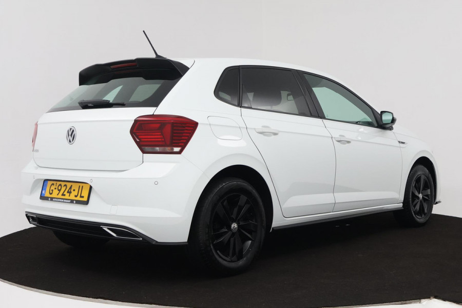 Volkswagen Polo 1.0 TSI Comfortline (PARKEERSENSOREN, CRUISE ADAPTIEF, NAVIGATIE, NL-AUTO, GOED ONDERHOUDEN)