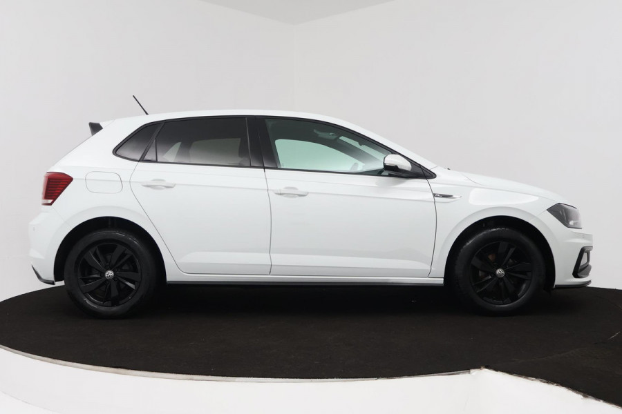 Volkswagen Polo 1.0 TSI Comfortline (PARKEERSENSOREN, CRUISE ADAPTIEF, NAVIGATIE, NL-AUTO, GOED ONDERHOUDEN)