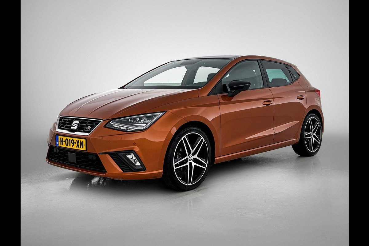 Seat Ibiza 1.0 TSI FR Intense Automaat (PANORAMADAK, DIGITALE COCKPIT, CARPLAY, LED, CAMERA, PDC, 1e EIGENAAR, GOED ONDERHOUDEN) Seat Ibiza 1.0 TSI FR Intense Automaat (PANORAMADAK, DIGITALE COCKPIT, CARPLAY, LED, CAMERA, PDC, 1e EIGENAAR, GOED ONDERHOUDEN)