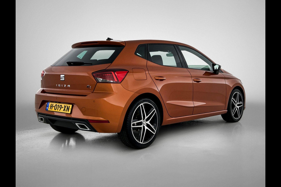 Seat Ibiza 1.0 TSI FR Intense Automaat (PANORAMADAK, DIGITALE COCKPIT, CARPLAY, LED, CAMERA, PDC, 1e EIGENAAR, GOED ONDERHOUDEN)