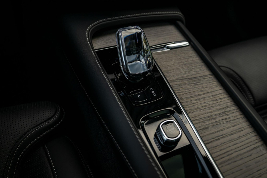 Volvo XC90 2.0 T8 Recharge AWD Ultimate Dark 455pk LONG RANGE