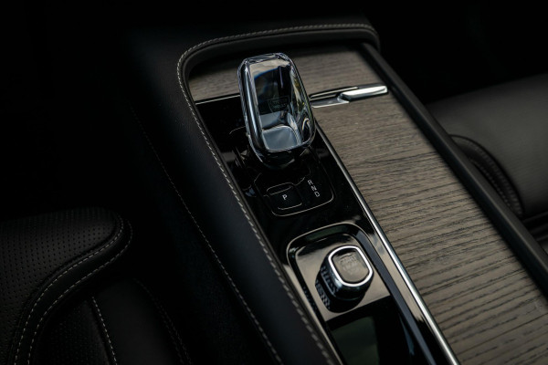 Volvo XC90 2.0 T8 Recharge AWD Ultimate Dark 455pk LONG RANGE