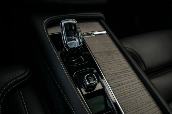 Volvo XC90 2.0 T8 Recharge AWD Ultimate Dark 455pk LONG RANGE