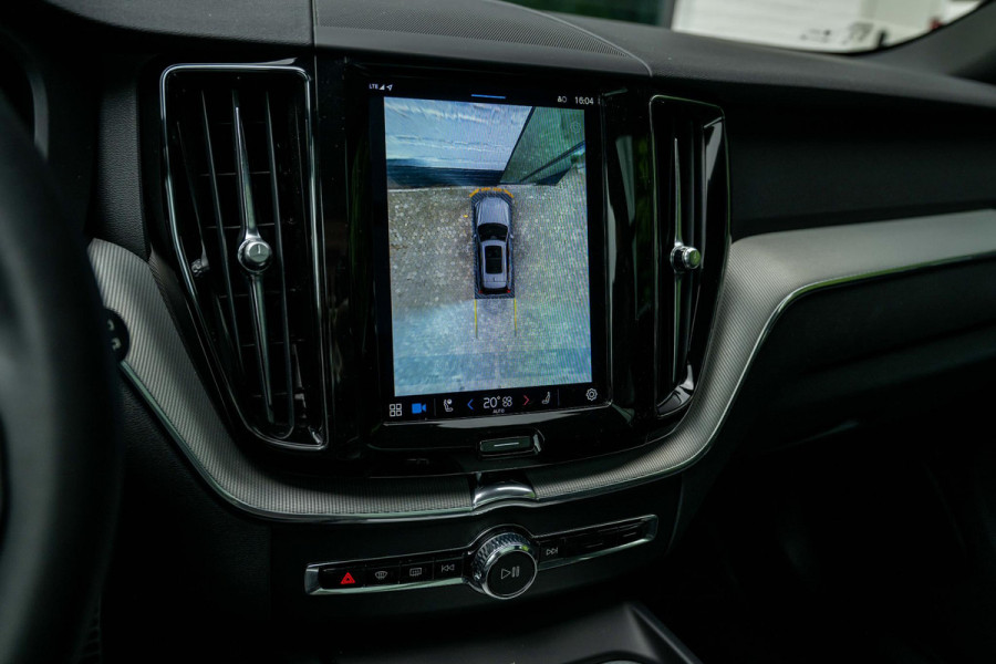 Volvo XC60 2.0 T6 AWD R-Design 398pk LONG RANGE Google Maps