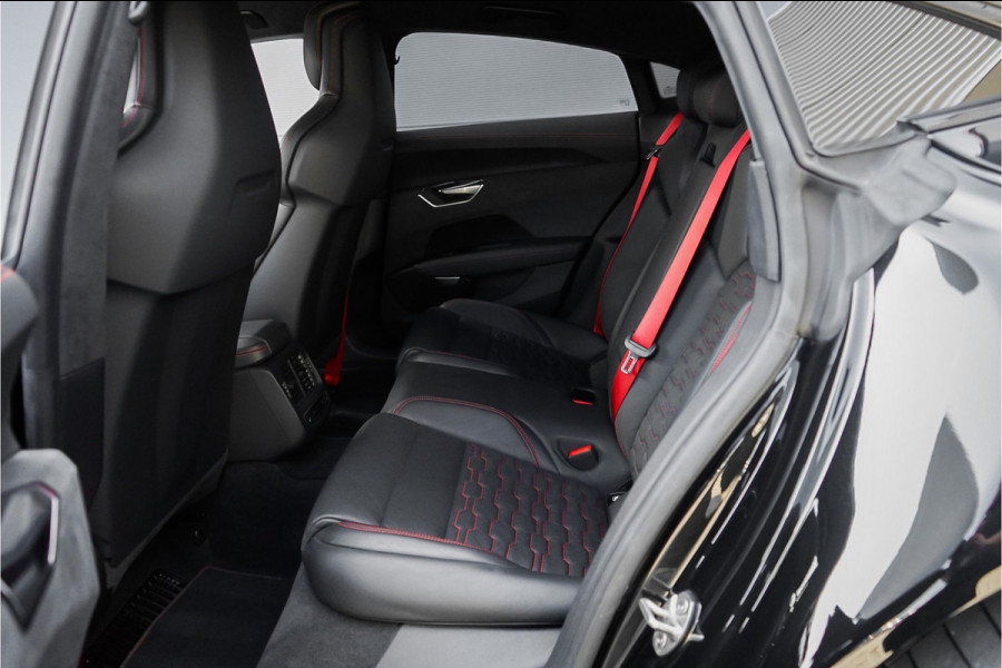 Audi e-tron GT RS 93 kWh B&O Laser Carbon Nachtzicht 22" 4WS