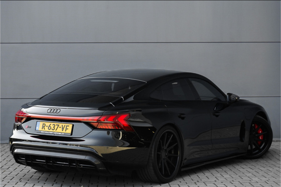 Audi e-tron GT RS 93 kWh B&O Laser Carbon Nachtzicht 22" 4WS