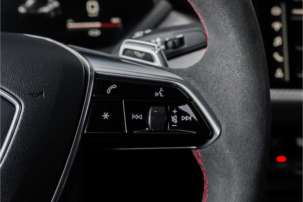Audi e-tron GT RS 93 kWh B&O Laser Carbon Nachtzicht 22" 4WS