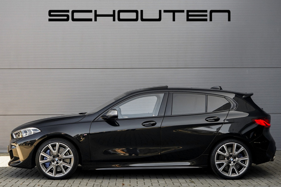 BMW 1-serie M135i xDrive High Ex Shadow Pano H/K Memory HUD Stuurverw
