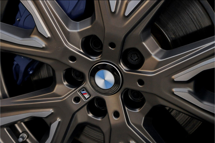 BMW 1-serie M135i xDrive High Ex Shadow Pano H/K Memory HUD Stuurverw