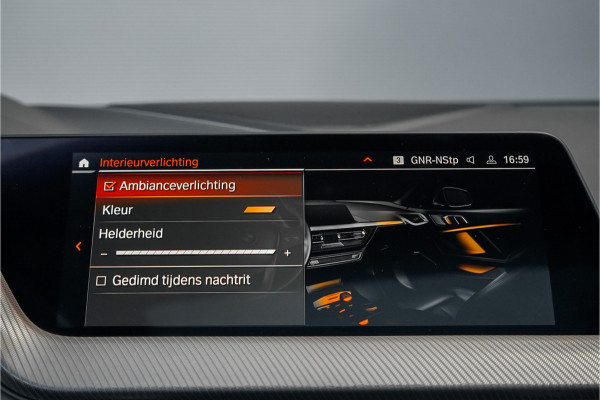 BMW 1-serie M135i xDrive High Ex Shadow Pano H/K Memory HUD Stuurverw