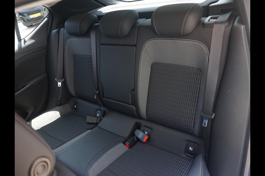 Opel Astra 1.2 Elegance Schuifkanteldak | AGR stoelen