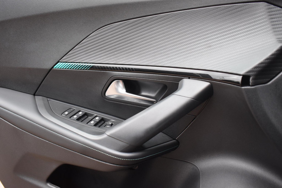 Peugeot 2008 1.2 PureTech 130PK Allure Pack | Carplay | Camera | Incl. garantie