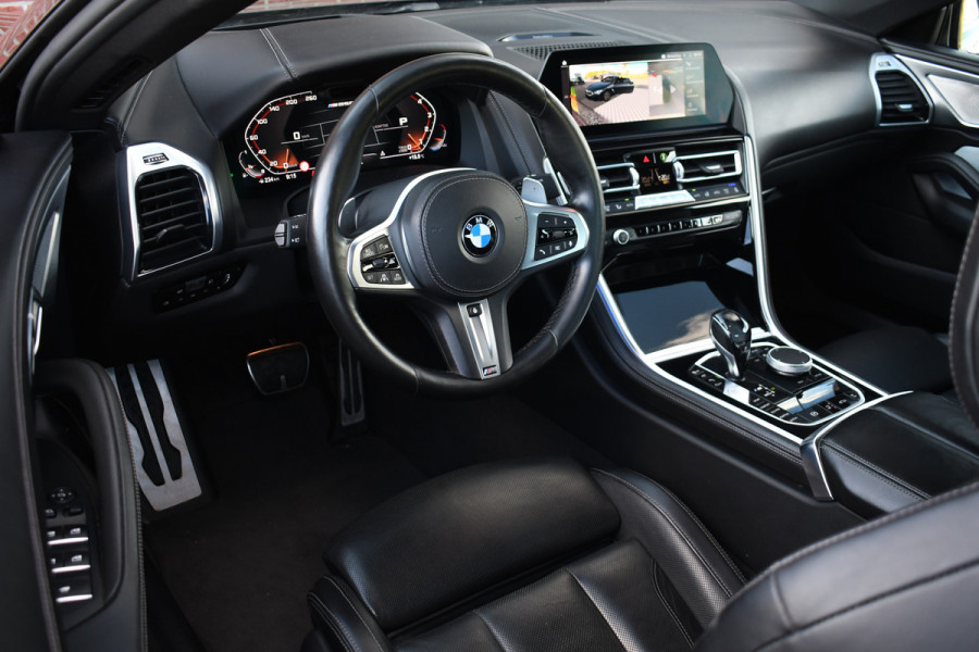 BMW 8 Serie M850i xDrive B&W Stoelvent Soft-Close ACC 360 HUD 4WS