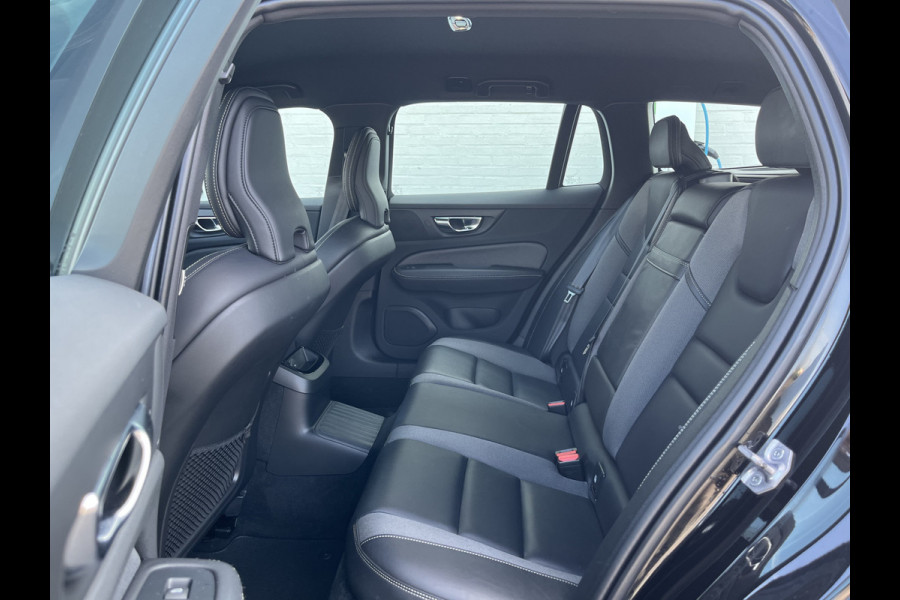 Volvo V60 2.0 T6 Recharge AWD R-Design | Apple carplay | Cruise control | Zwenkbare trekhaak | Memory |