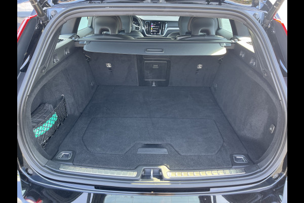 Volvo V60 2.0 T6 Recharge AWD R-Design | Apple carplay | Cruise control | Zwenkbare trekhaak | Memory |