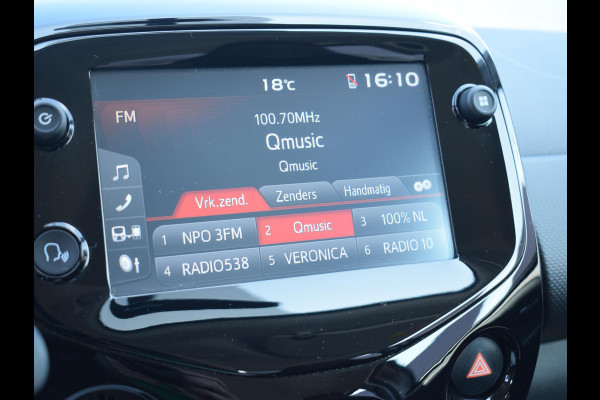 Citroën C1 1.0 VTi Shine ACHTERUITRIJCAMERA | CARPLAY | LICHTMETALEN VELGEN | AIRCO