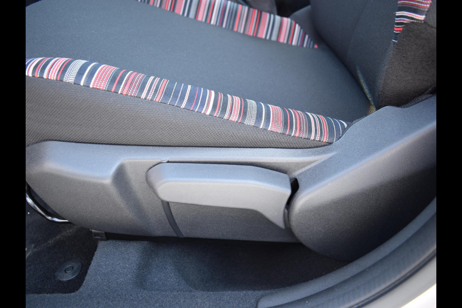 Citroën C1 1.0 VTi Shine ACHTERUITRIJCAMERA | CARPLAY | LICHTMETALEN VELGEN | AIRCO