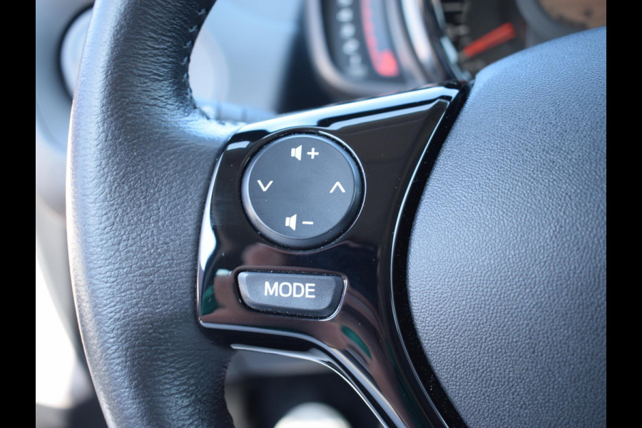Citroën C1 1.0 VTi Shine ACHTERUITRIJCAMERA | CARPLAY | LICHTMETALEN VELGEN | AIRCO