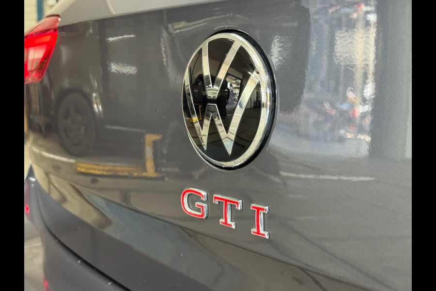 Volkswagen Polo 2.0 TSI GTI | Virtual | Fabrieksgarantie | IQ-LED | Apple Carplay | Ambient | ACC | PDC | Climatronic |