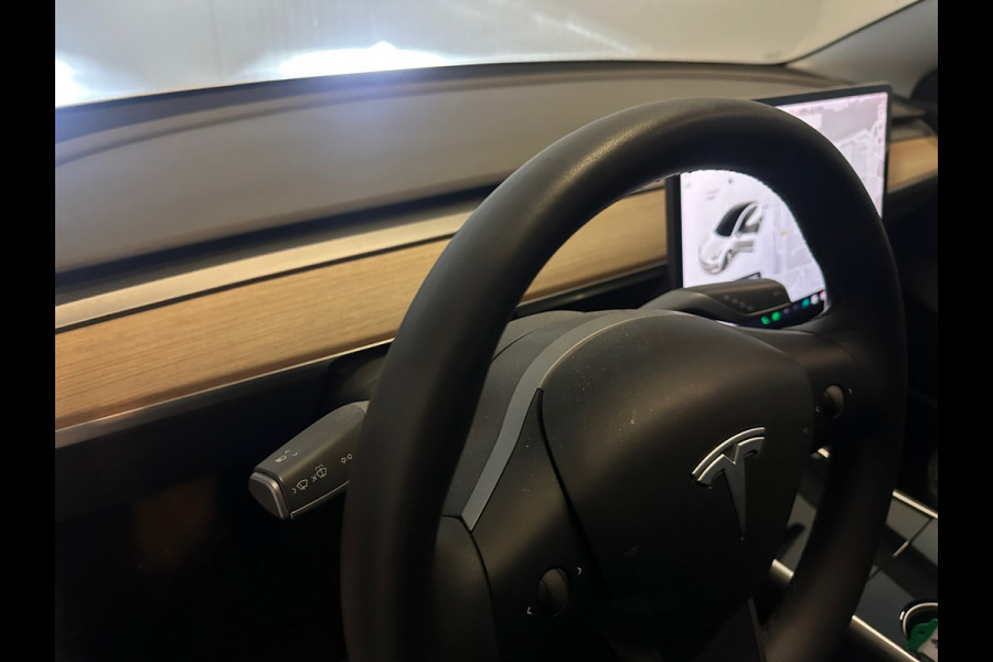 Tesla Model 3 Standard RWD Plus 60 kWh