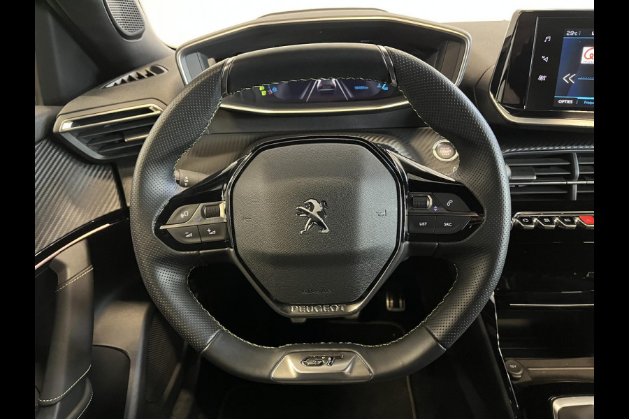Peugeot 2008 1.2 PureTech 130 GT Cimate control Cruise control LED Achteruitrij camera Navigatie Parkeersensor achter