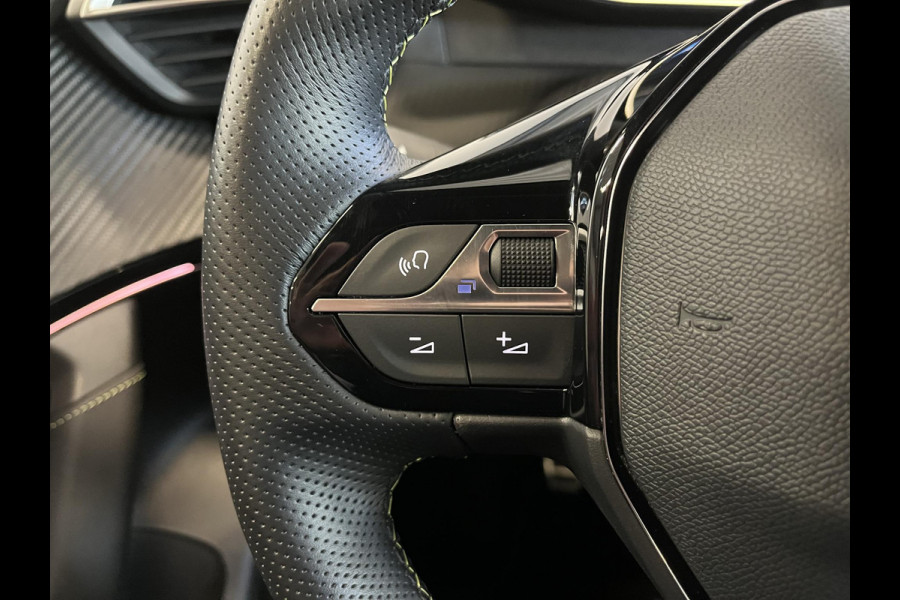 Peugeot 2008 1.2 PureTech 130 GT Cimate control Cruise control LED Achteruitrij camera Navigatie Parkeersensor achter