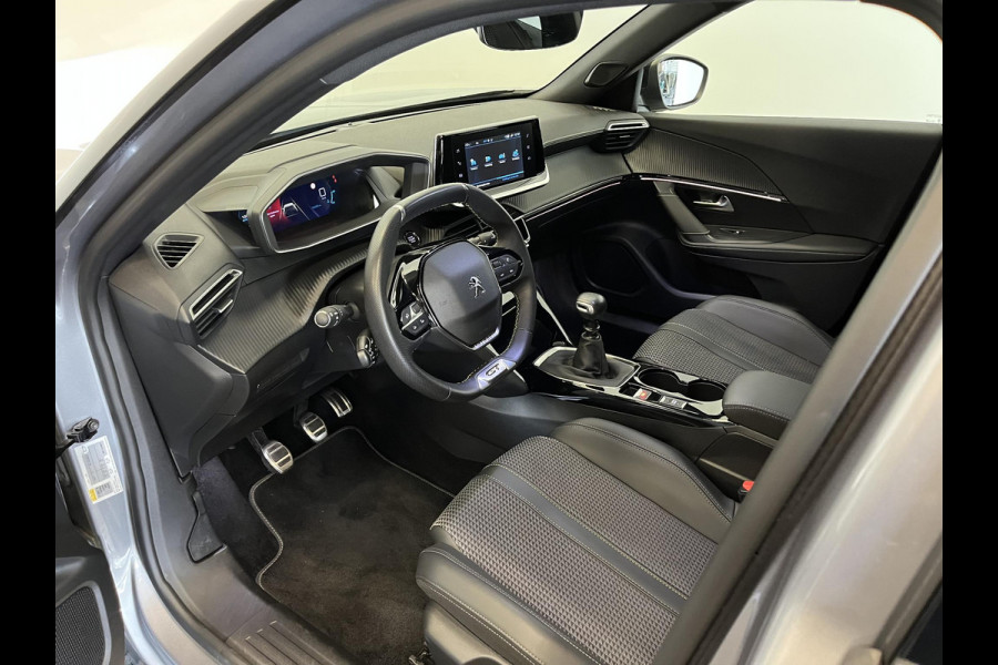 Peugeot 2008 1.2 PureTech 130 GT Cimate control Cruise control LED Achteruitrij camera Navigatie Parkeersensor achter