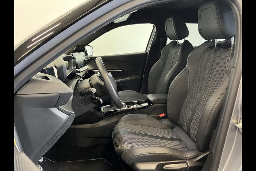 Peugeot 2008 1.2 PureTech 130 GT Cimate control Cruise control LED Achteruitrij camera Navigatie Parkeersensor achter