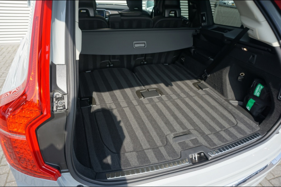 Volvo XC90 2.0 T8 PHEV AWD Ultra Bright NIEUW | LUCHTVERING | TREKHAAK!