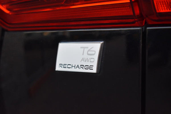 Volvo XC60 2.0 T6 Plug-in hybrid AWD 350PK Aut. Ultimate | Pano | LED | Navi | Camera | BLiS | Incl. garantie