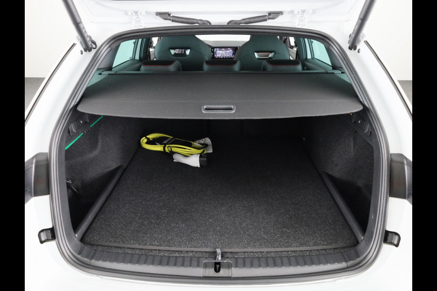 Škoda Octavia Combi 1.4 TSI RS iV PHEV Business 245PK PHEV | Verlengde garantie |  Adaptive cruise control | Trekhaak wegklapbaar | Parkeercamera |