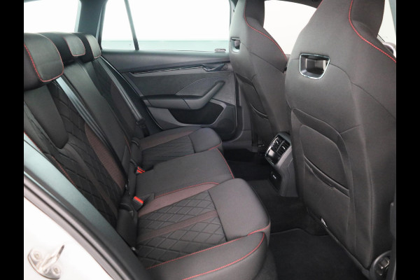 Škoda Octavia Combi 1.4 TSI RS iV PHEV Business 245PK PHEV | Verlengde garantie |  Adaptive cruise control | Trekhaak wegklapbaar | Parkeercamera |