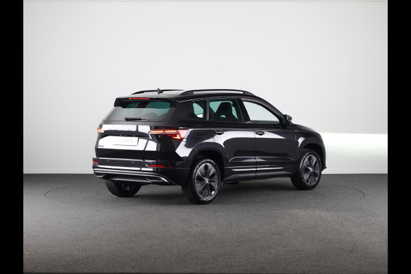 Škoda Karoq Sportline Business 1.5 TSI 150 pk 7 versn. DSG | Dode hoek sensoren | Adaptive Cruise Control | Elektrische achterklep