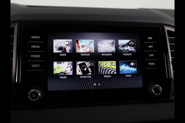 Škoda Karoq Sportline Business 1.5 TSI 150 pk 7 versn. DSG | Dode hoek sensoren | Adaptive Cruise Control | Elektrische achterklep