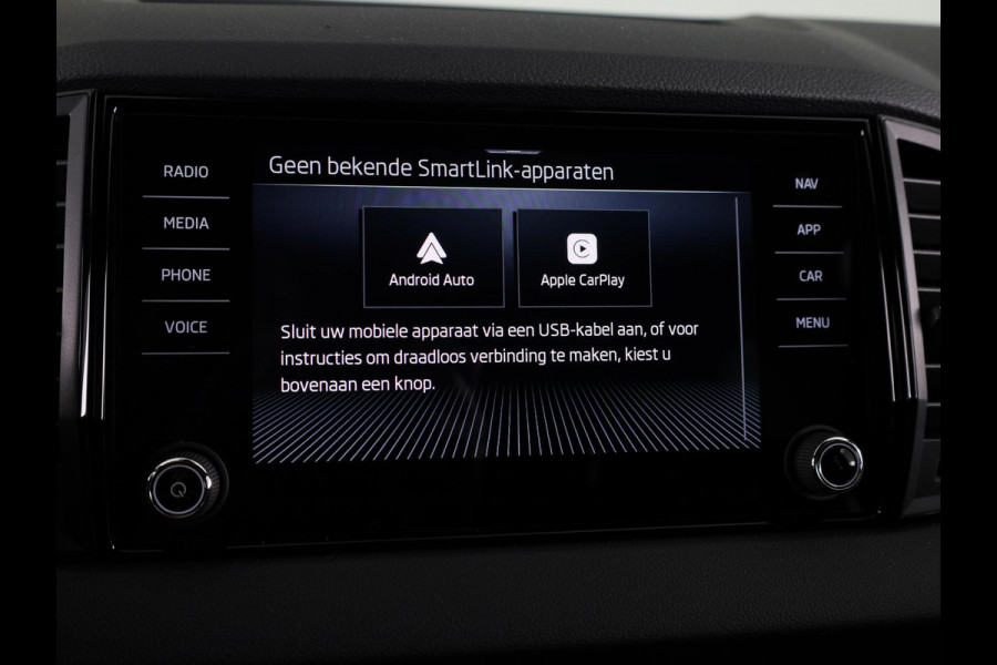 Škoda Karoq Sportline Business 1.5 TSI 150 pk 7 versn. DSG | Dode hoek sensoren | Adaptive Cruise Control | Elektrische achterklep