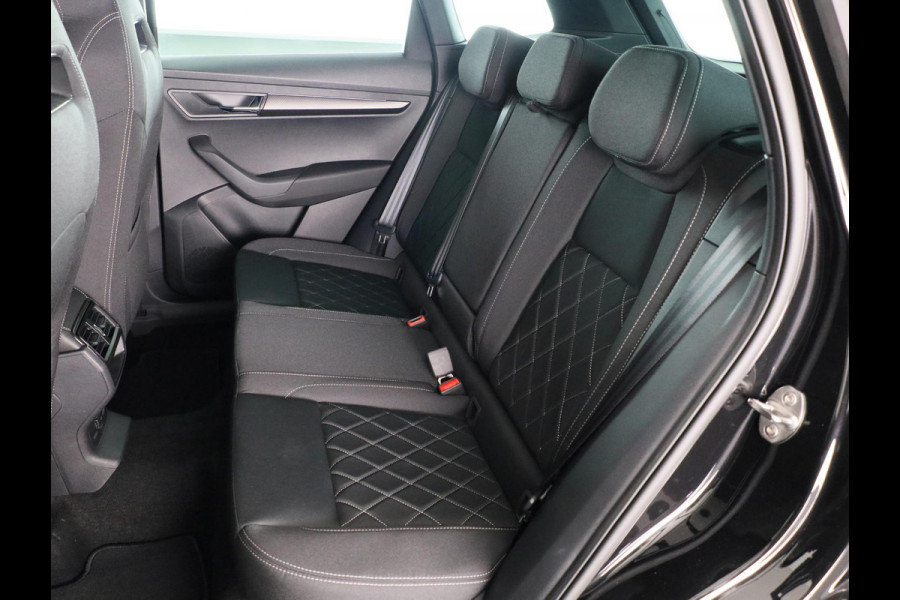 Škoda Karoq Sportline Business 1.5 TSI 150 pk 7 versn. DSG | Dode hoek sensoren | Adaptive Cruise Control | Elektrische achterklep