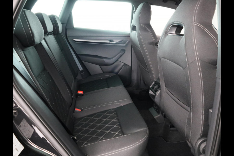 Škoda Karoq Sportline Business 1.5 TSI 150 pk 7 versn. DSG | Dode hoek sensoren | Adaptive Cruise Control | Elektrische achterklep