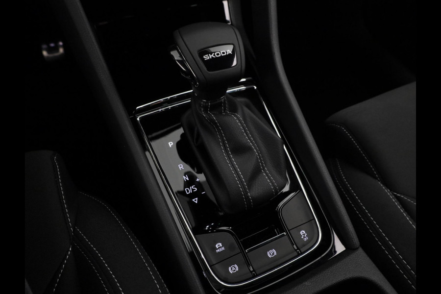 Škoda Karoq Sportline Business 1.5 TSI 150 pk 7 versn. DSG | Dode hoek sensoren | Adaptive Cruise Control | Elektrische achterklep