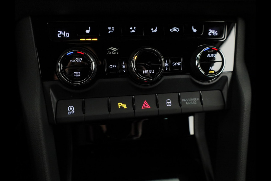 Škoda Karoq Sportline Business 1.5 TSI 150 pk 7 versn. DSG | Dode hoek sensoren | Adaptive Cruise Control | Elektrische achterklep