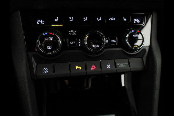 Škoda Karoq Sportline Business 1.5 TSI 150 pk 7 versn. DSG | Dode hoek sensoren | Adaptive Cruise Control | Elektrische achterklep