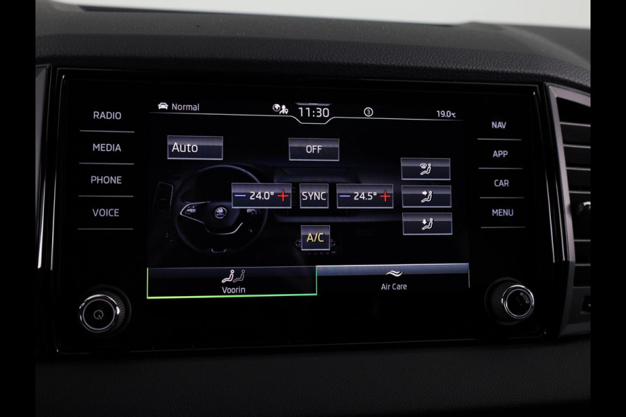 Škoda Karoq Sportline Business 1.5 TSI 150 pk 7 versn. DSG | Dode hoek sensoren | Adaptive Cruise Control | Elektrische achterklep