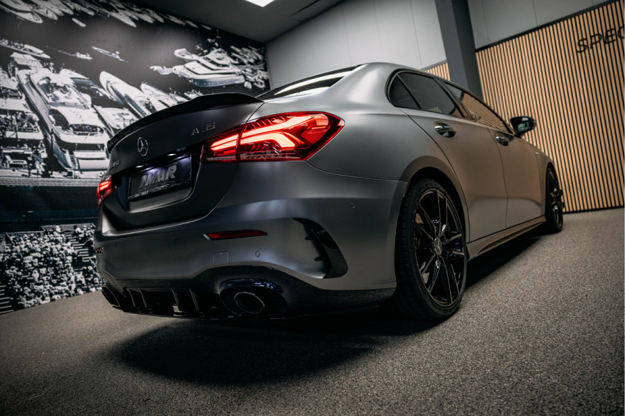 Mercedes-Benz A-Klasse AMG 35 4MATIC Premium Plus Vol uitgevoerde A35 Limo