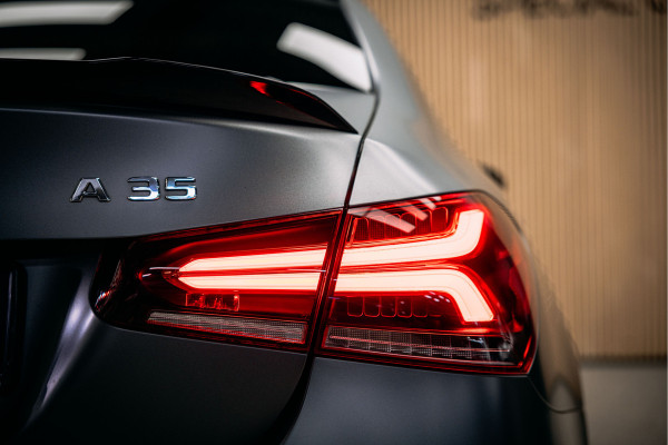 Mercedes-Benz A-Klasse AMG 35 4MATIC Premium Plus Vol uitgevoerde A35 Limo