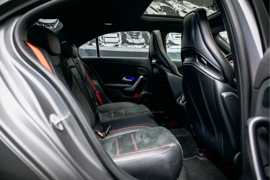 Mercedes-Benz A-Klasse AMG 35 4MATIC Premium Plus Vol uitgevoerde A35 Limo