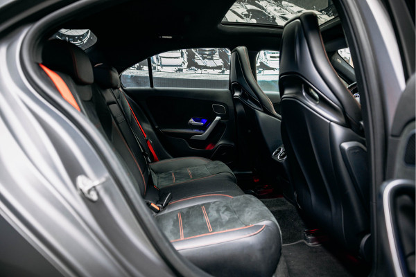 Mercedes-Benz A-Klasse AMG 35 4MATIC Premium Plus Vol uitgevoerde A35 Limo