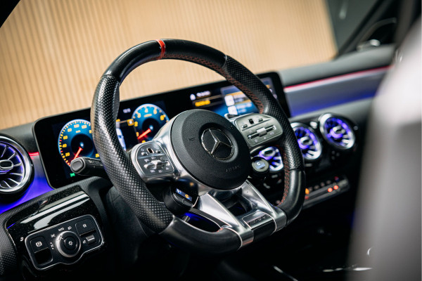 Mercedes-Benz A-Klasse AMG 35 4MATIC Premium Plus Vol uitgevoerde A35 Limo