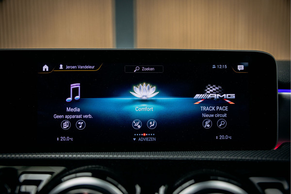 Mercedes-Benz A-Klasse AMG 35 4MATIC Premium Plus Vol uitgevoerde A35 Limo