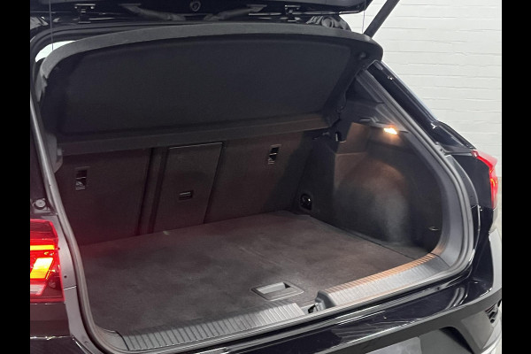 Volkswagen T-Roc 2.0 TSI 4Motion Sport Open dak | Trekhaak | Adapt. Cruise | Leder | Camera