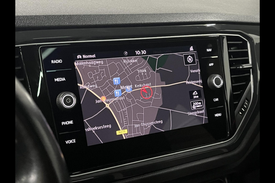 Volkswagen T-Roc 2.0 TSI 4Motion Sport Open dak | Trekhaak | Adapt. Cruise | Leder | Camera